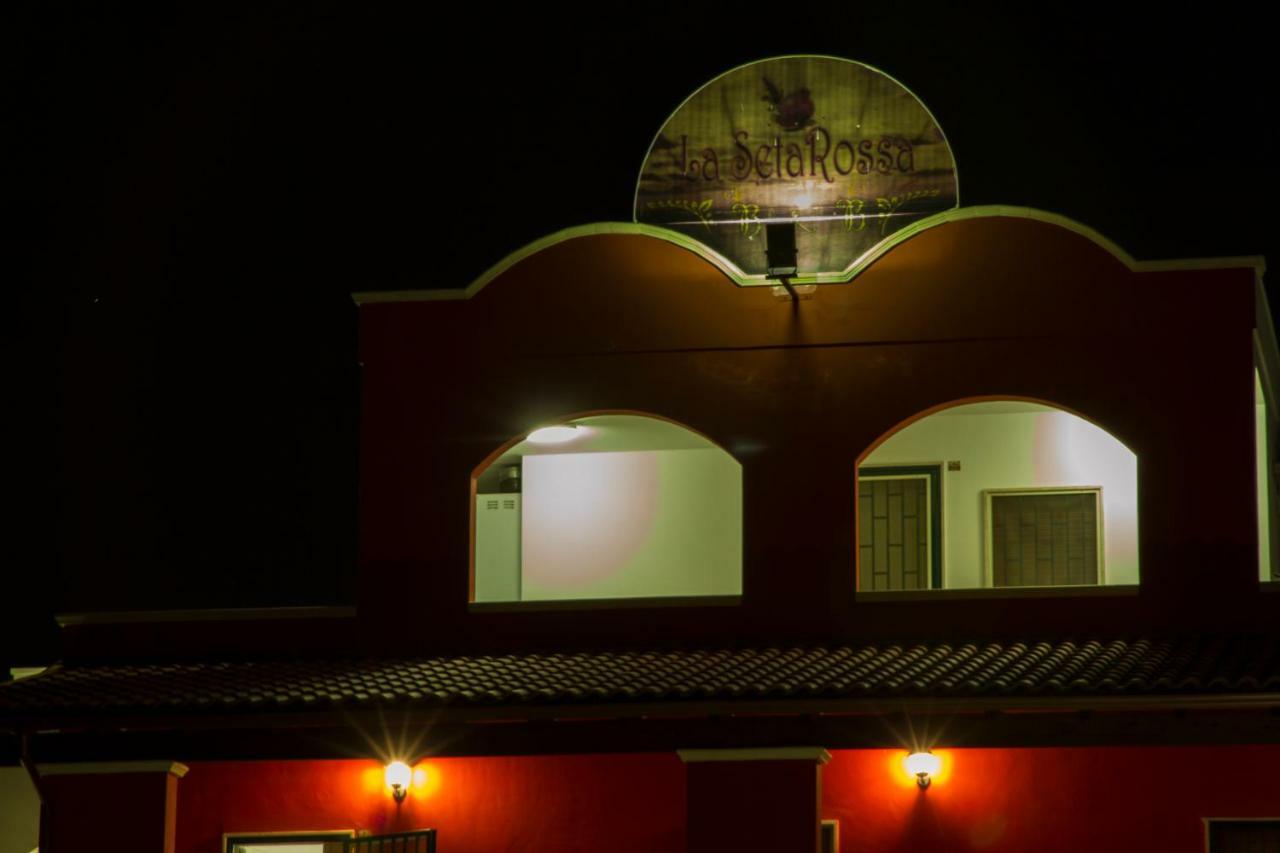 B&B La Seta Rossa Galatone Eksteriør billede